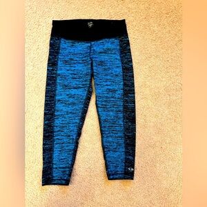 Champion DuoDry Cropped Work out Leggings M